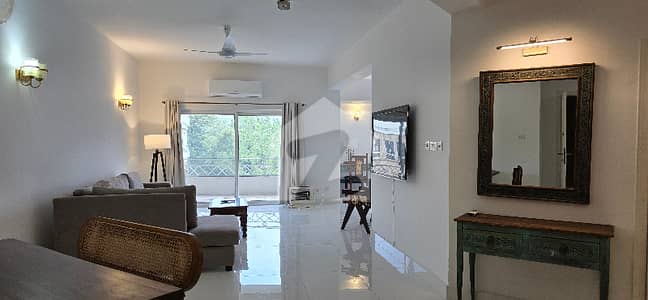 NEALY REFURBISHED 2 BED ROOMS APARTMENT, JUST LIKE BRAND NEW