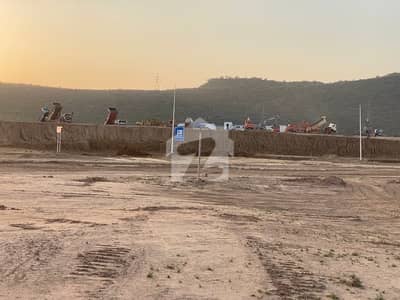 EXCLUSIVE INVESTMENT OPPORTUNITY IN MARGALLA ENCLAVE, ISLAMABAD! ME-2 | Street 3A Near Botanical Garden ME-3 New Ballot Plots Available ME-2 Street 9 Plot Corner All Dues Clear Plot Demand 9 Crore
