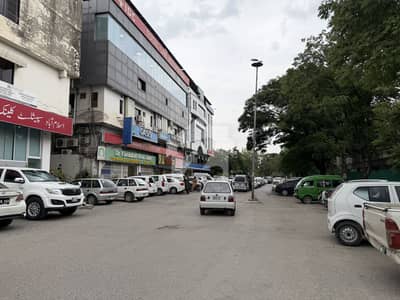 ایف ۔ 8 مرکز ایف ۔ 8,اسلام آباد میں 2 مرلہ Studio دکان 9.0 کروڑ میں برائے فروخت۔