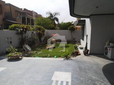 Get your Dream One Kanal Luxury House For Rent In Sarwar Road Cantt Lahore