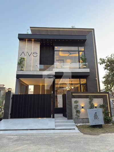 Brand New 5 Marla Ultra Modern House for Sale in DHA 9 Town
