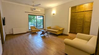 House FOR RENT Renovated Annex 4-Beds Available F_7/3 House FOR RENT Renovated Annex 4-Beds Available F_7/3