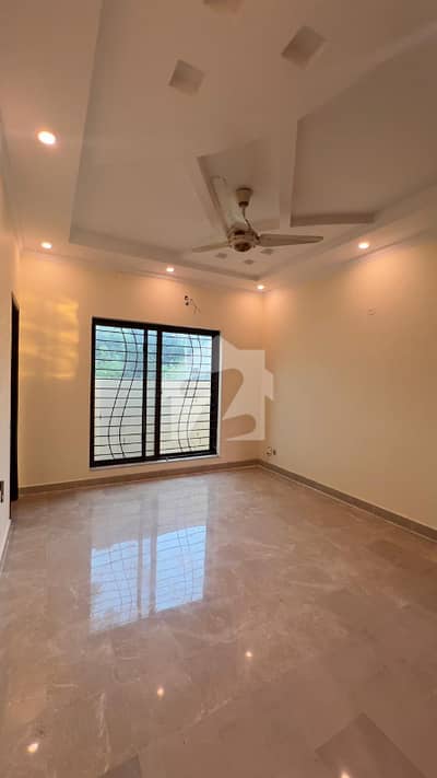 5 Marla House For Sale DHA Phase 5 Block D, Lahore