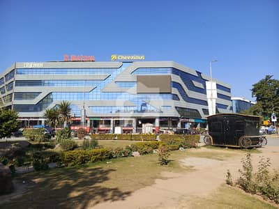 آئی ۔ 8 مرکز آئی ۔ 8,اسلام آباد میں 3 مرلہ Studio دفتر 7.5 کروڑ میں برائے فروخت۔