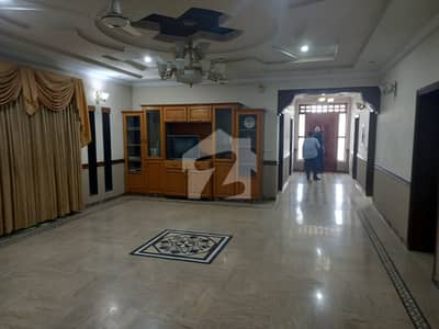 جوہر ٹاؤن فیز 2 جوہر ٹاؤن,لاہور میں 3 کمروں کا 1 کنال دفتر 1.9 لاکھ میں کرایہ پر دستیاب ہے۔