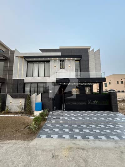 10.25 Marla Beautiful Modern Furnished House For Sale In Bankers Avenue Co-Operative Housing Society Top Location