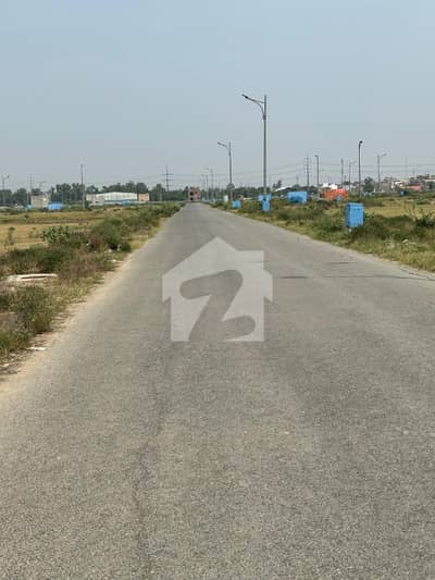ڈی ایچ اے فیز9 پریزم ڈی ایچ اے ڈیفینس,لاہور میں 1 کنال رہائشی پلاٹ 2.35 کروڑ میں برائے فروخت۔
