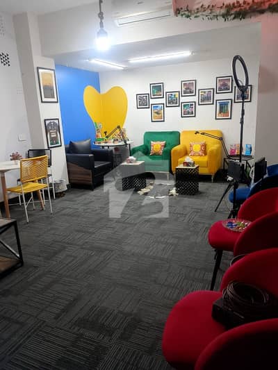 جوہر ٹاؤن فیز 2 جوہر ٹاؤن,لاہور میں 1 کنال Studio دفتر 2.55 لاکھ میں کرایہ پر دستیاب ہے۔ جوہر ٹاؤن فیز 2 جوہر ٹاؤن,لاہور میں 1 کنال Studio دفتر 2.55 لاکھ میں کرایہ پر دستیاب ہے۔