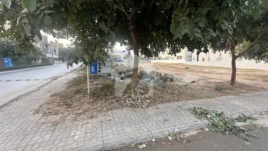 DHA PHASE 2 SECTOR E CORNER PLOT NEAR MCDONALD DHA PHASE 2 SECTOR E CORNER PLOT NEAR MCDONALD
