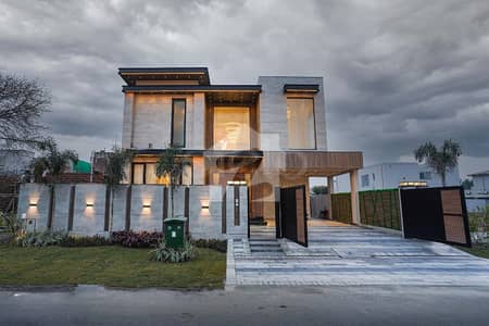 1 KANAL GRACEFUL & AESTHETIC HOUSE FOR SALE IN DHA PHASE 7