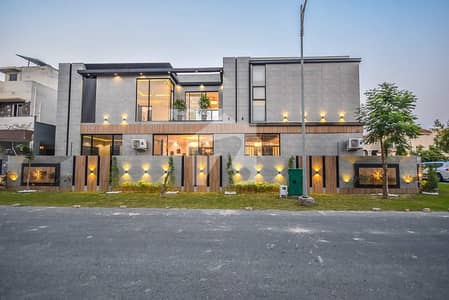 10 MARLA BRAND NEW HOUSE FOR SALE IN PHASE 8
