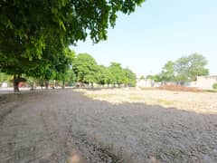 4 Kanal 16 Marla Corner At Ideal Location To Built A Dream House