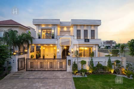 ڈی ایچ اے فیز 7 - بلاک وائے فیز 7,ڈیفنس (ڈی ایچ اے),لاہور میں 5 کمروں کا 1 کنال مکان 8.0 کروڑ میں برائے فروخت۔ ڈی ایچ اے فیز 7 - بلاک وائے فیز 7,ڈیفنس (ڈی ایچ اے),لاہور میں 5 کمروں کا 1 کنال مکان 8.0 کروڑ میں برائے فروخت۔