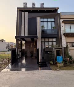 5 Marla Ultra Modern Brand New House For Sale In DHA 9 Town Lahore 5 Marla Ultra Modern Brand New House For Sale In DHA 9 Town Lahore