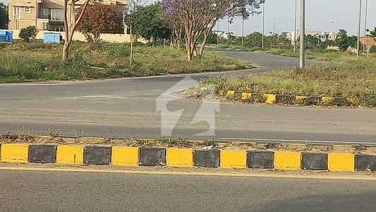 بینکرس ایوینیو ۔ بلاک ڈی بینکرس ایوینیو کوآپریٹو ہاؤسنگ سوسائٹی,لاہور میں 1 کنال رہائشی پلاٹ 3.55 کروڑ میں برائے فروخت۔
