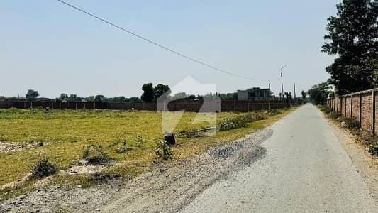 4 KANAL FARM HOUSE PLOT CARPET ROAD LAHORE FULLY DEVELOPED SOCIETY