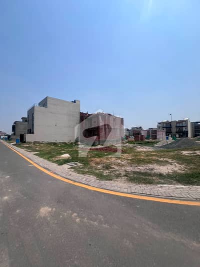 4 Marla Corner Plot Available for Sale in Royal Enclave R1 Etihad Town Phase 1, Lahore