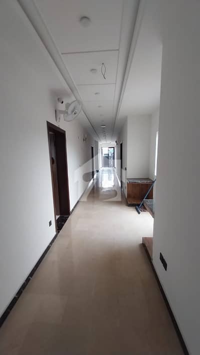 Abrar Estate Offers 1 Kanal Building For Rent For Office Main Boulevard Near Shaukat Khanum And UCP University