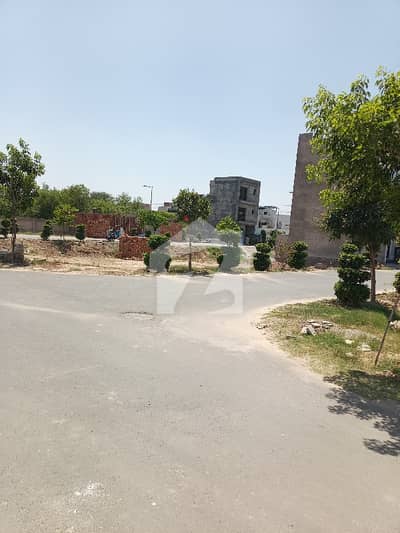 یونین گرینز فیز 2 پائن ایونیو,لاہور میں 3 مرلہ رہائشی پلاٹ 45.0 لاکھ میں برائے فروخت۔ یونین گرینز فیز 2 پائن ایونیو,لاہور میں 3 مرلہ رہائشی پلاٹ 45.0 لاکھ میں برائے فروخت۔