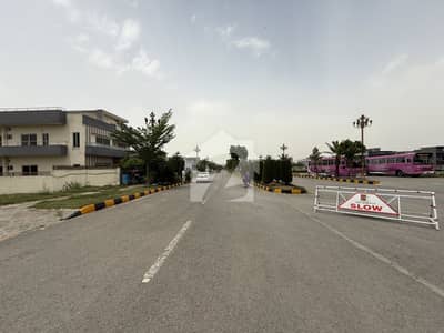 F-17 T&T 7 Marla PLOT FOR SALE ON GOOD LOCATION READY FOR NEAR TO POSSISSION