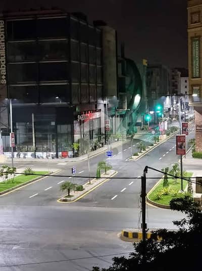بخاری کمرشل ایریا ڈی ایچ اے فیز 6,ڈی ایچ اے ڈیفینس,کراچی میں 2 کمروں کا 4 مرلہ فلیٹ 1.0 لاکھ میں کرایہ پر دستیاب ہے۔