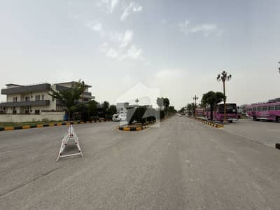 ایف ۔ 17 اسلام آباد میں 11 مرلہ رہائشی پلاٹ 91.5 لاکھ میں برائے فروخت۔ ایف ۔ 17 اسلام آباد میں 11 مرلہ رہائشی پلاٹ 91.5 لاکھ میں برائے فروخت۔