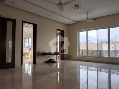 20 Marla Beautiful upper portion with servant quarter and separate Gate