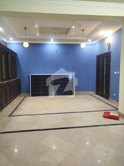 Lower Portion Of 20 Marla In E-11 For Rent