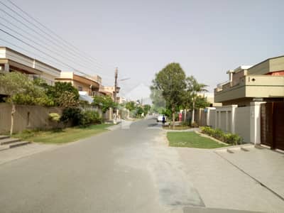واپڈا ٹاؤن فیز 1 - بلاک کے1 واپڈا ٹاؤن فیز 1,واپڈا ٹاؤن,لاہور میں 1 کنال رہائشی پلاٹ 4.15 کروڑ میں برائے فروخت۔ واپڈا ٹاؤن فیز 1 - بلاک کے1 واپڈا ٹاؤن فیز 1,واپڈا ٹاؤن,لاہور میں 1 کنال رہائشی پلاٹ 4.15 کروڑ میں برائے فروخت۔