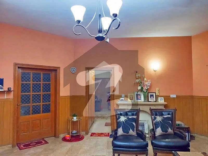 Buy A Centrally Located 1000 Square Yards House In F-10 Buy A Centrally Located 1000 Square Yards House In F-10