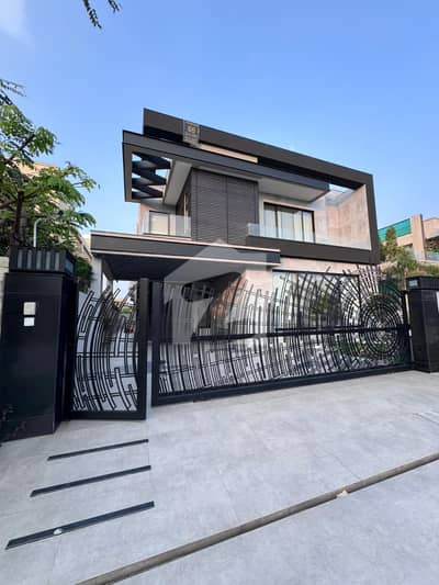 DHA Phase 6 01 Kanal Modern House For Sale Fully Furnished, Brandnew