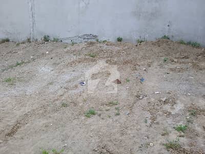 ڈی ایچ اے فیز 6 - بلاک ایل فیز 6,ڈیفنس (ڈی ایچ اے),لاہور میں 1 کنال رہائشی پلاٹ 7.25 کروڑ میں برائے فروخت۔