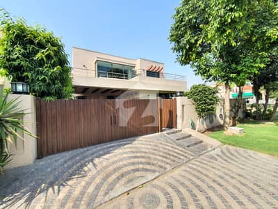 Well Maintained One Kanal Renovated Beautiful Bungalow Near Big Park Posh Area Well Maintained One Kanal Renovated Beautiful Bungalow Near Big Park Posh Area