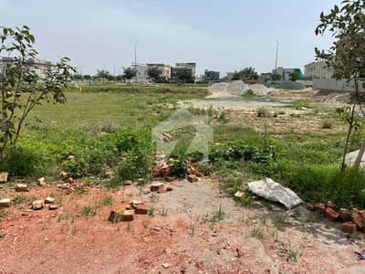 ڈی ایچ اے فیز 8 - بلاک ٹی فیز 8,ڈیفنس (ڈی ایچ اے),لاہور میں 1 کنال رہائشی پلاٹ 5.0 کروڑ میں برائے فروخت۔ ڈی ایچ اے فیز 8 - بلاک ٹی فیز 8,ڈیفنس (ڈی ایچ اے),لاہور میں 1 کنال رہائشی پلاٹ 5.0 کروڑ میں برائے فروخت۔
