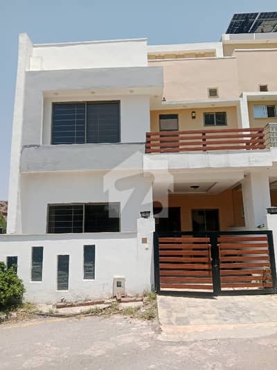 5 Marla Front Back Open Full House Available For Rent