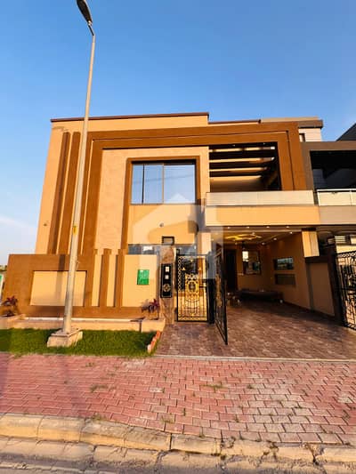 5 Marla Ready-to-Move Luxury House for Sale in Bahria Orchard Lahore 3 Beds | Car Porch