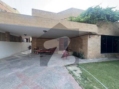 ڈی ایچ اے فیز 4 ڈیفنس (ڈی ایچ اے),لاہور میں 4 کمروں کا 1 کنال مکان 2.65 لاکھ میں کرایہ پر دستیاب ہے۔ ڈی ایچ اے فیز 4 ڈیفنس (ڈی ایچ اے),لاہور میں 4 کمروں کا 1 کنال مکان 2.65 لاکھ میں کرایہ پر دستیاب ہے۔