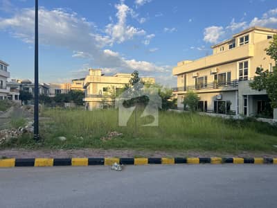 بحریہ انکلیو - سیکٹر این بحریہ انکلیو,بحریہ ٹاؤن,اسلام آباد میں 8 مرلہ رہائشی پلاٹ 1.35 کروڑ میں برائے فروخت۔