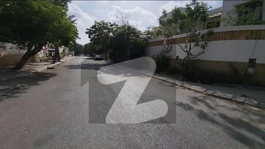 ڈی ایچ اے فیز 2 ڈی ایچ اے ڈیفینس,کراچی میں 2 کنال رہائشی پلاٹ 21.0 کروڑ میں برائے فروخت۔