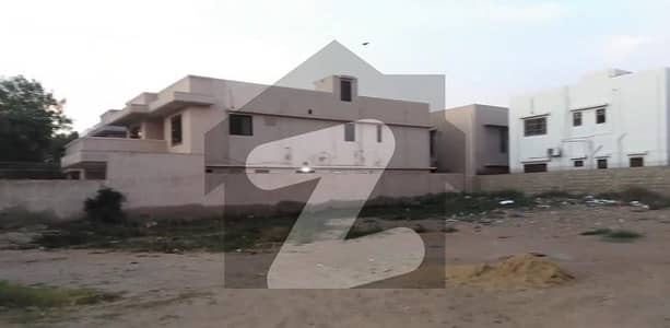 ڈی ایچ اے فیز 6 ڈی ایچ اے ڈیفینس,کراچی میں 4 کنال رہائشی پلاٹ 34.5 کروڑ میں برائے فروخت۔