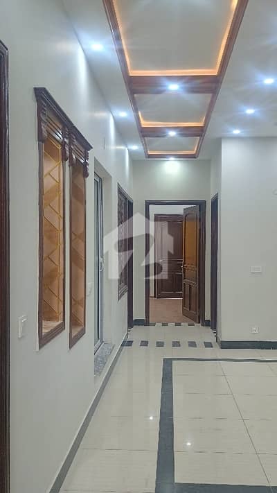 Prime Location Good 10 Marla House For Sale In Top City 1 - Block D