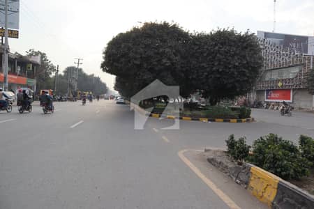عباس پور فیصل آباد میں 7 کنال کمرشل پلاٹ 4.9 کروڑ میں برائے فروخت۔ عباس پور فیصل آباد میں 7 کنال کمرشل پلاٹ 4.9 کروڑ میں برائے فروخت۔