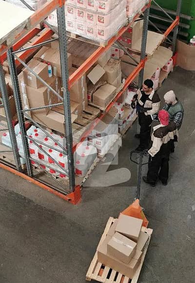 جڑانوالہ روڈ فیصل آباد میں 1 کنال فیکٹری 1.5 لاکھ میں کرایہ پر دستیاب ہے۔