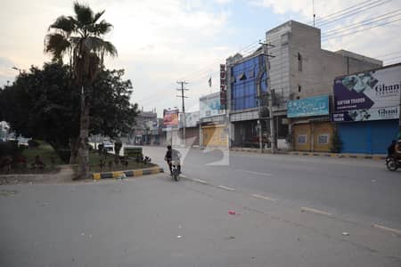 سوِل لائنز فیصل آباد میں 11 کمروں کا 1 کنال عمارت 5.0 لاکھ میں کرایہ پر دستیاب ہے۔