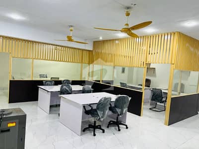 سوساں روڈ فیصل آباد میں 3 کمروں کا 3 مرلہ دفتر 75.0 ہزار میں کرایہ پر دستیاب ہے۔