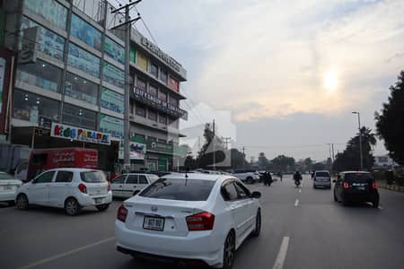 Ideal Rented Plaza Available For Sale For Investment at Faisalabad Ideal Rented Plaza Available For Sale For Investment at Faisalabad