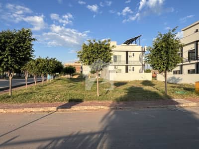 10 Marla Residential Plot In Bahria Enclave - Sector C1 Is Available