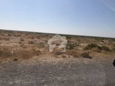 موضع دربیلہ شمالی گوادر میں 160 کنال رہائشی پلاٹ 1.4 کروڑ میں برائے فروخت۔