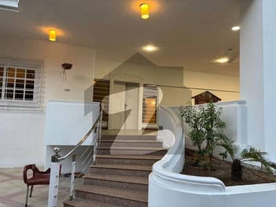 LUXURY CORNER BUNGALOW FOR RENT KHAYABAN-E-MUJAHID