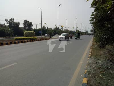 واپڈا ٹاؤن فیز 2 - بلاک ایم واپڈا ٹاؤن فیز 2,واپڈا ٹاؤن,لاہور میں 2 کنال کمرشل پلاٹ 35.0 کروڑ میں برائے فروخت۔